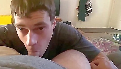 Shakir caramelnowhood to get fucked on the beach