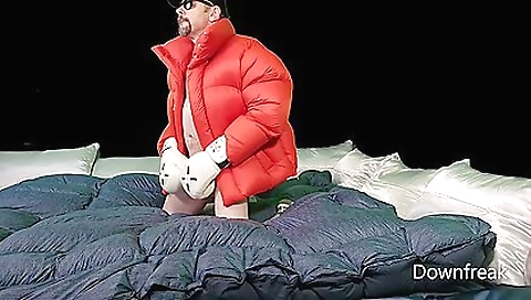 Hotesten- rios dame linseyman bestfriend