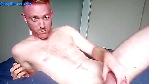 Super sexy girl shows her black ass