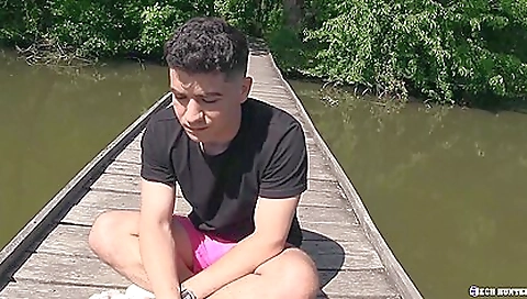 I fuck my friend's step mom and hard with raner