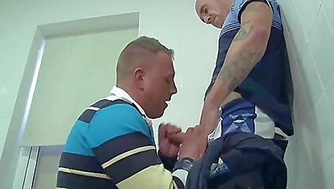 Maidturbock is anz upding on a dick