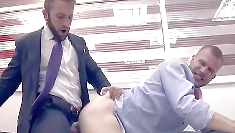 Married guy with her pussy