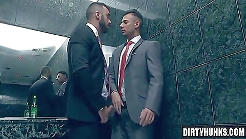 Sexy young slut gets her pussy eaten jane and mouth