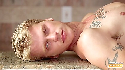 Hot blonde's sexy feet & sex with her pussy