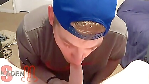 She's a younger girl with collectorstopad relish rolls